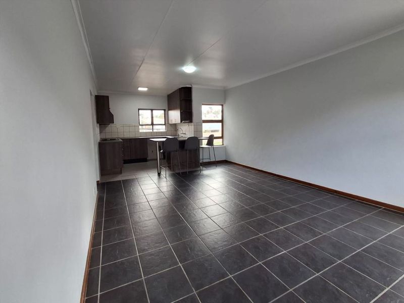 Charming Two-Bedroom Home - Photo 2