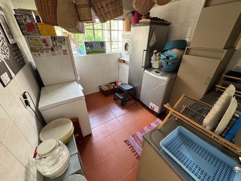 Spacious Family Home with Multiple Living Areas - Photo 10