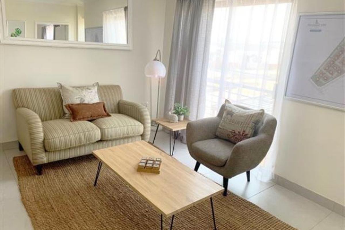 For Sale: 1 Bedroom 1 Bathroom Apartment for Sale at Fish Eagle View - Photo 3