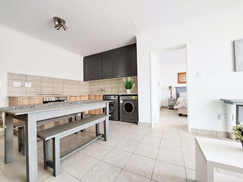 For Sale: 1 Bedroom 1 Bathroom Apartment for Sale at Fish Eagle View - Photo 2