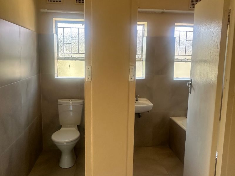 Newly renovated family home in VANDERBIJLPARK SW AREA - Photo 6