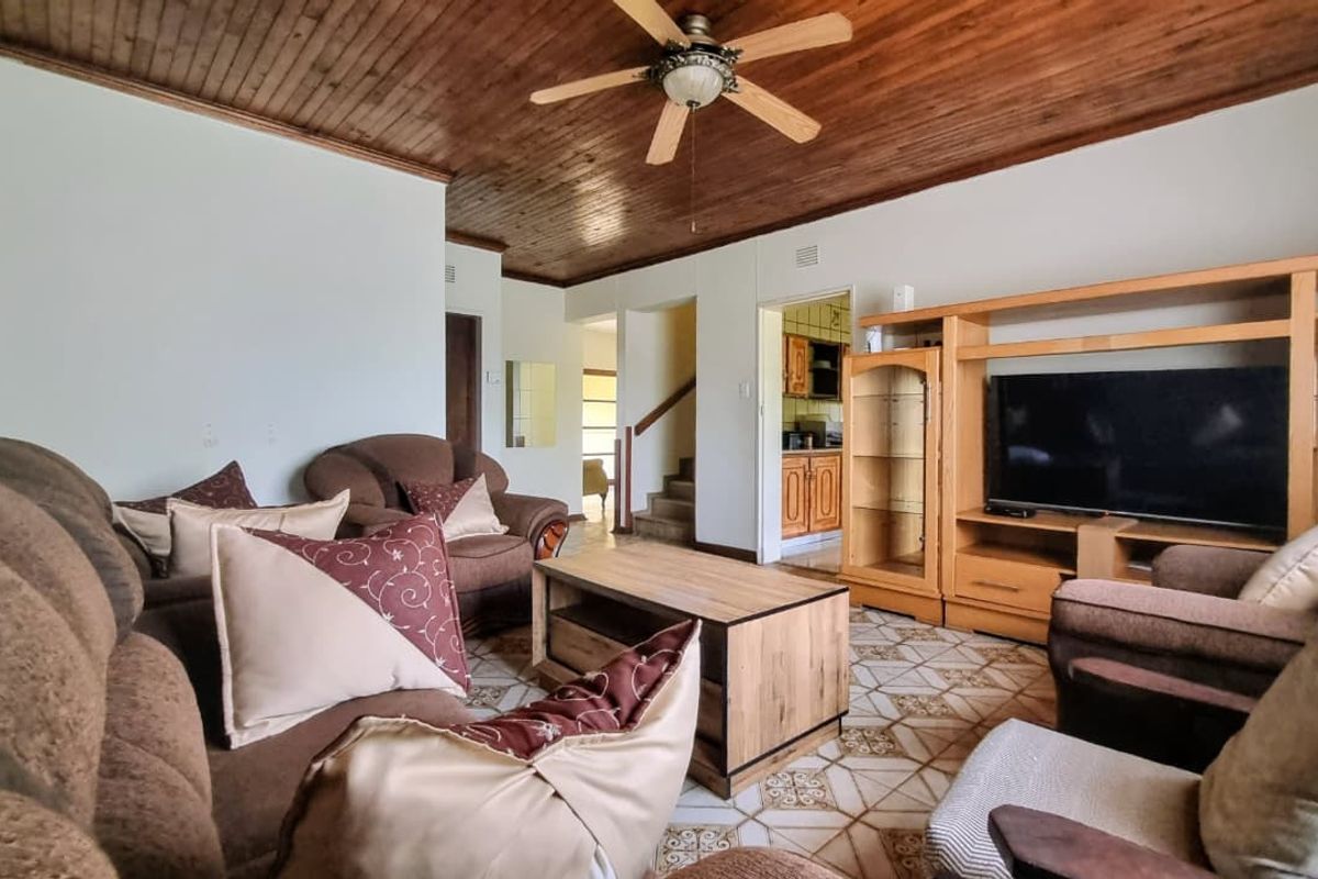 Prime Investment Opportunity with this 8-Bedroom Double storey Haven in the Booming Bedworth Park - Photo 3