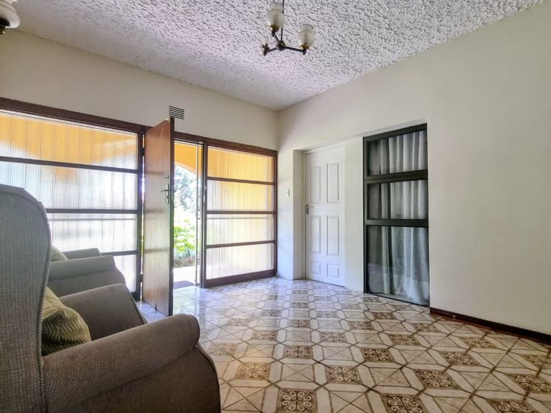 Prime Investment Opportunity with this 8-Bedroom Double storey Haven in the Booming Bedworth Park - Photo 2