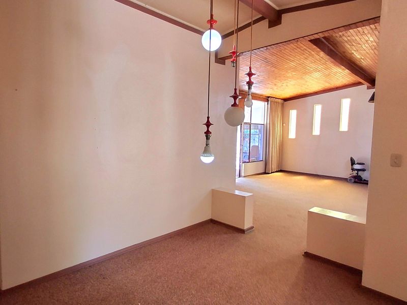 Spacious 3-Bedroom Home Within Walking Distance to Major Amenities in Sasolburg - Photo 7