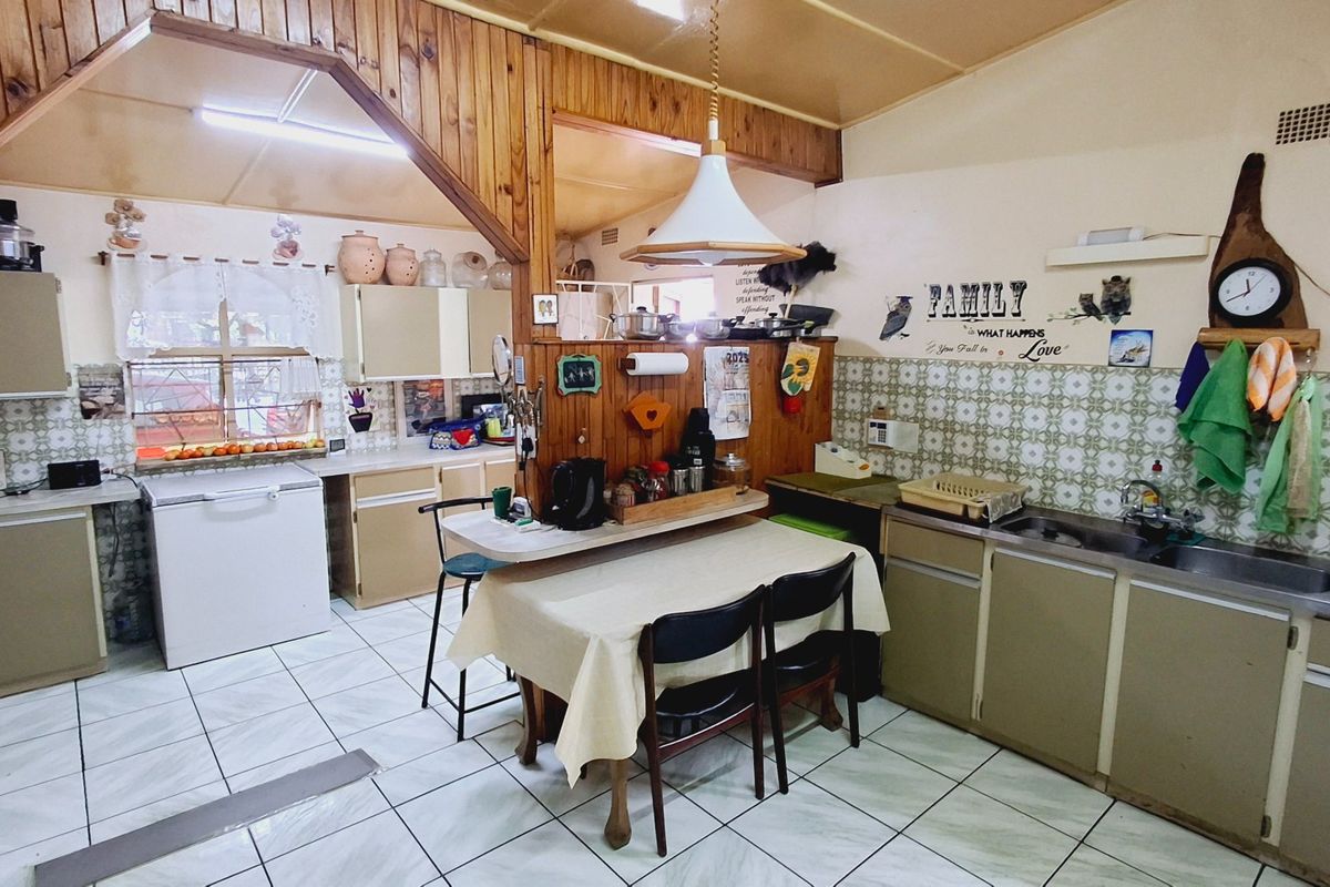 Spacious 3-Bedroom Home Within Walking Distance to Major Amenities in Sasolburg - Photo 5