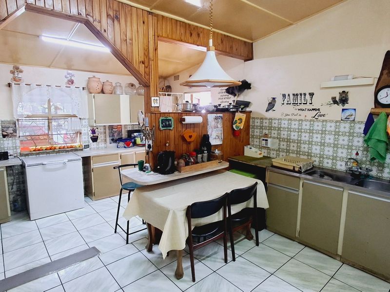 Spacious 3-Bedroom Home Within Walking Distance to Major Amenities in Sasolburg - Photo 5