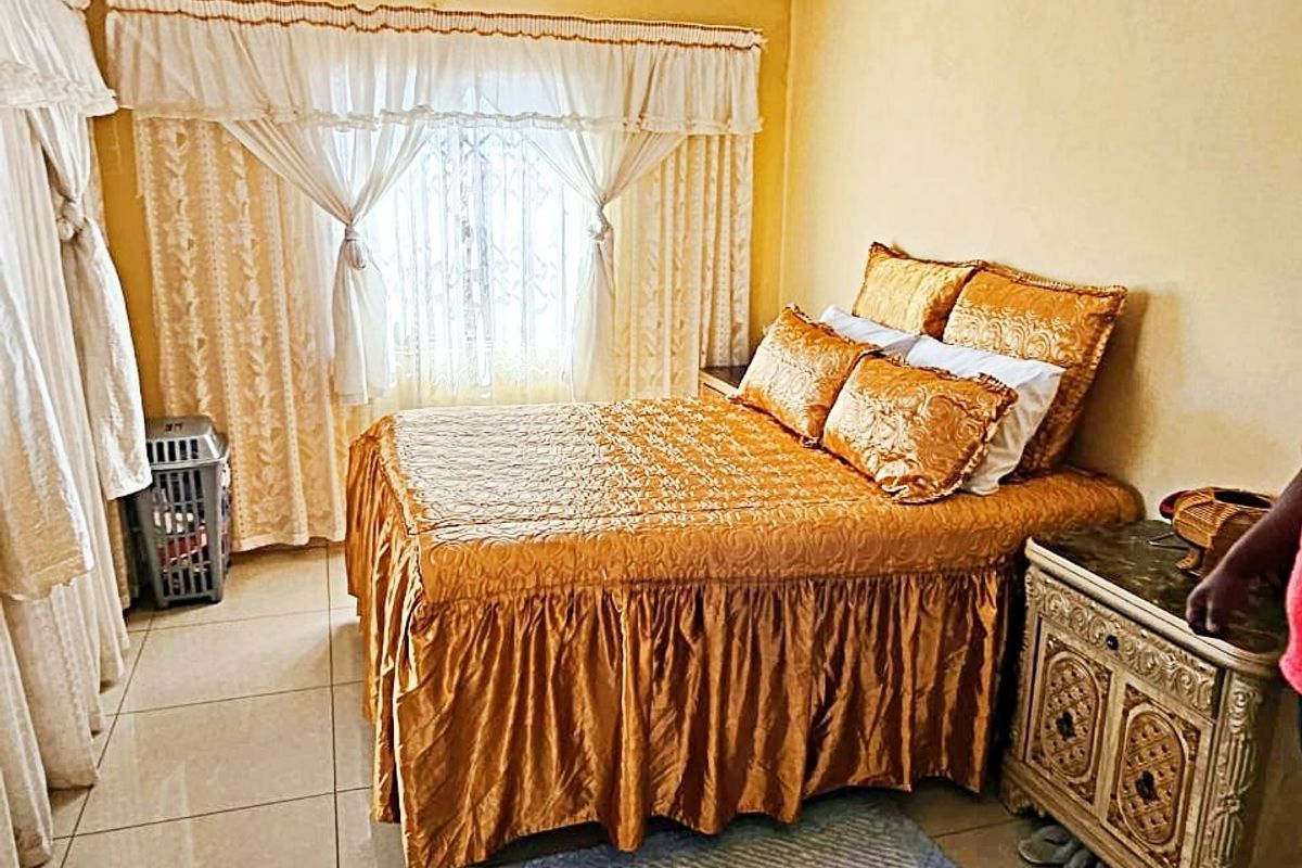 Perfect Family Home in Protea Glen – Move-In Ready - Photo 5