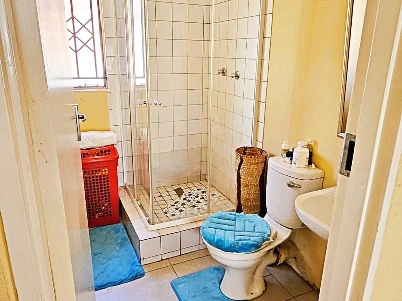 Perfect Family Home in Protea Glen – Move-In Ready - Photo 8