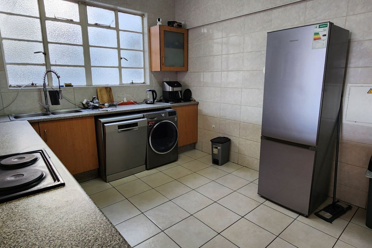 Urban Living with Scenic Views & Top Security! - Photo 5