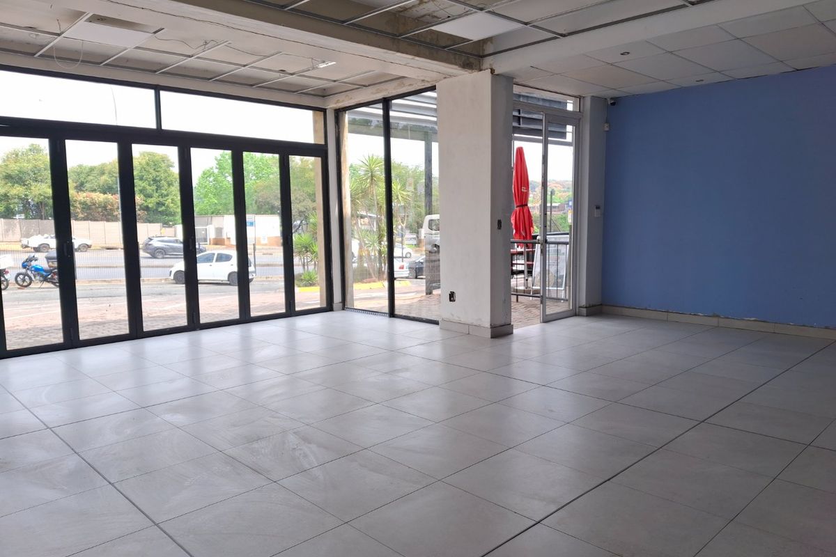 Refurbished Retail Space in the Heart of Craighall Park - Photo 4