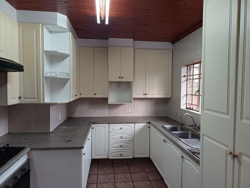 Spacious 4-Bedroom Family Home for Sale - Photo 2