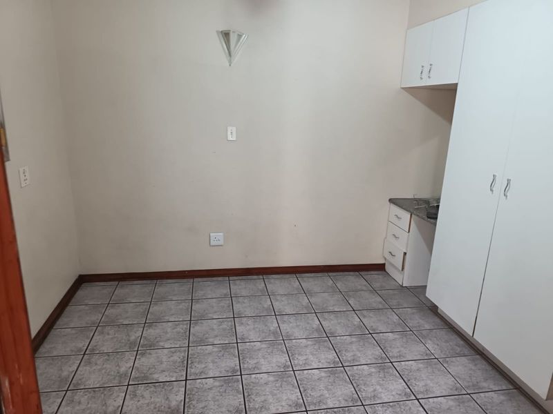 Spacious 4-Bedroom Family Home for Sale. - Photo 3
