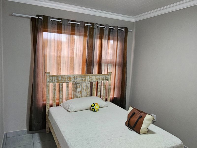 Open plan living in Aloe park - Photo 8