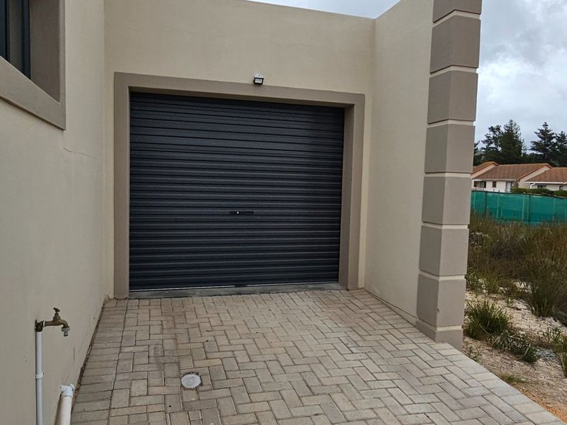 Open plan living in Aloe park - Photo 6