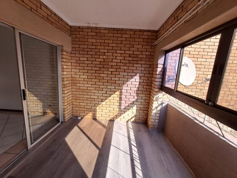 A Lovely 2 Bedroom 1 bathroom Apartment for sale in Monavoni - Photo 9