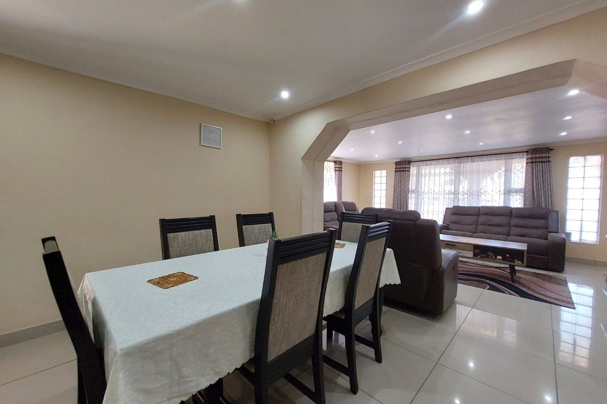 Double Story 3-Bedroom Semi Detached home for Sale - Photo 3