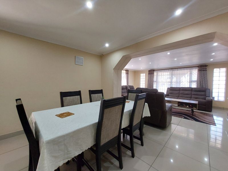 Double Story 3-Bedroom Semi Detached home for Sale - Photo 3