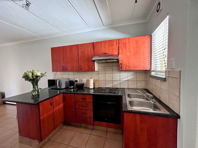 FOR SALE 2 BEDROOMS ,2BATHROOMS  APARTMENT  - Photo 2
