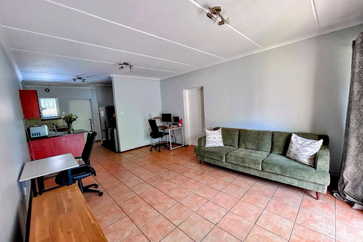 FOR SALE 2 BEDROOMS ,2BATHROOMS  APARTMENT  - Photo 5