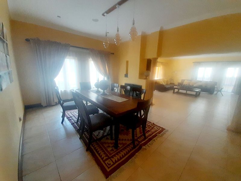 Magnificent 7-Bedroom Tuscan Double-Storey Home in Savanna Hills Estate, Sagewood, Midrand - Photo 5