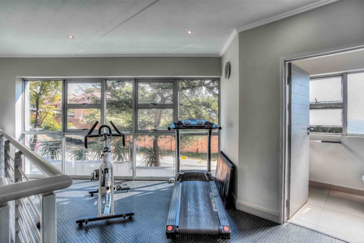 Fully Furnished Two bed en-suite for the executive  - Photo 5