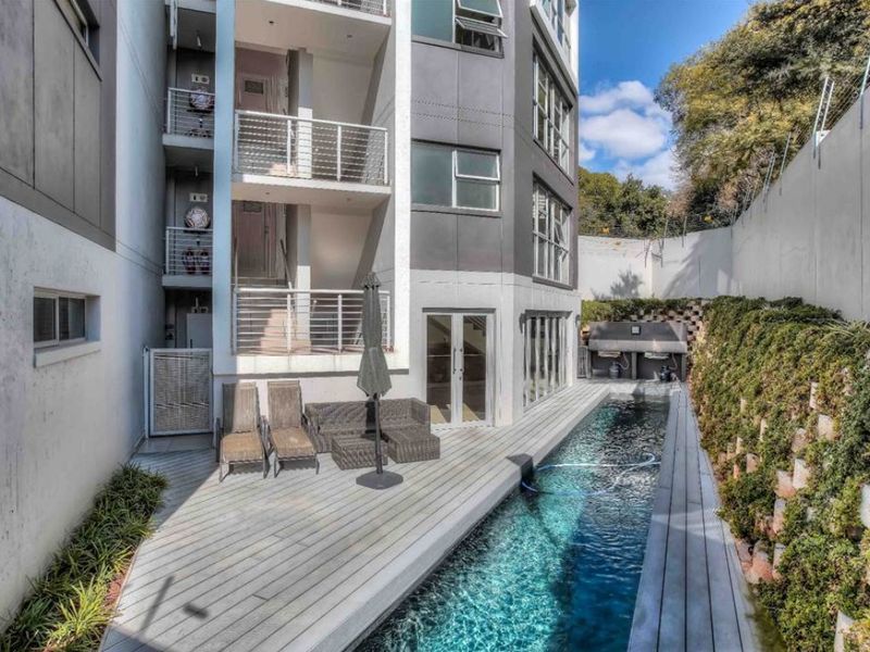 Fully Furnished Two bed en-suite for the executive  - Photo 7