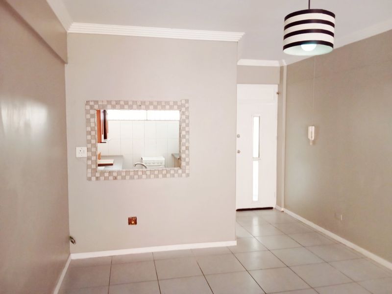 2 Bedroom 1 Bathroom Ground floor  Apartment With a Private Garden  - Photo 4