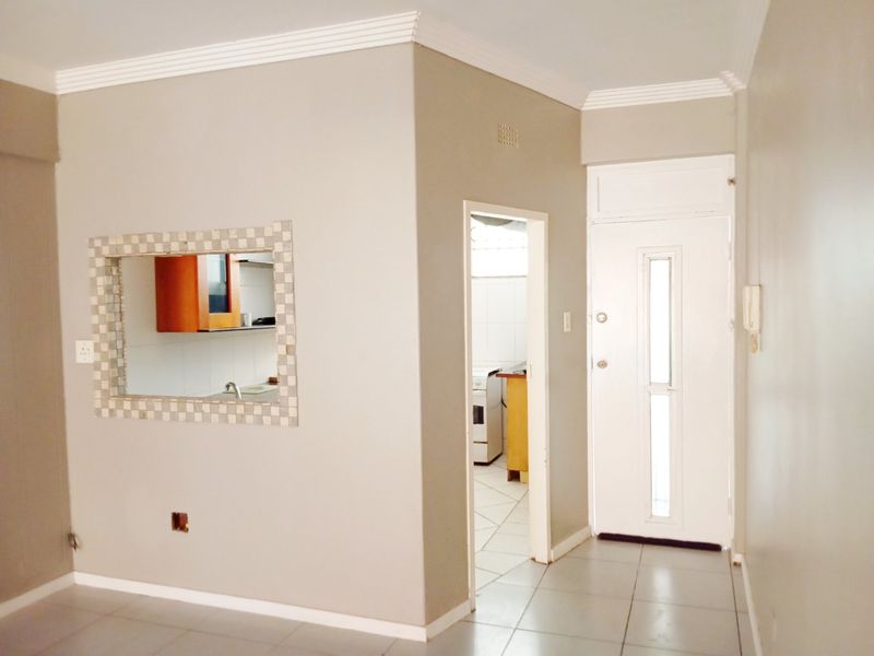 2 Bedroom 1 Bathroom Ground floor  Apartment With a Private Garden  - Photo 5