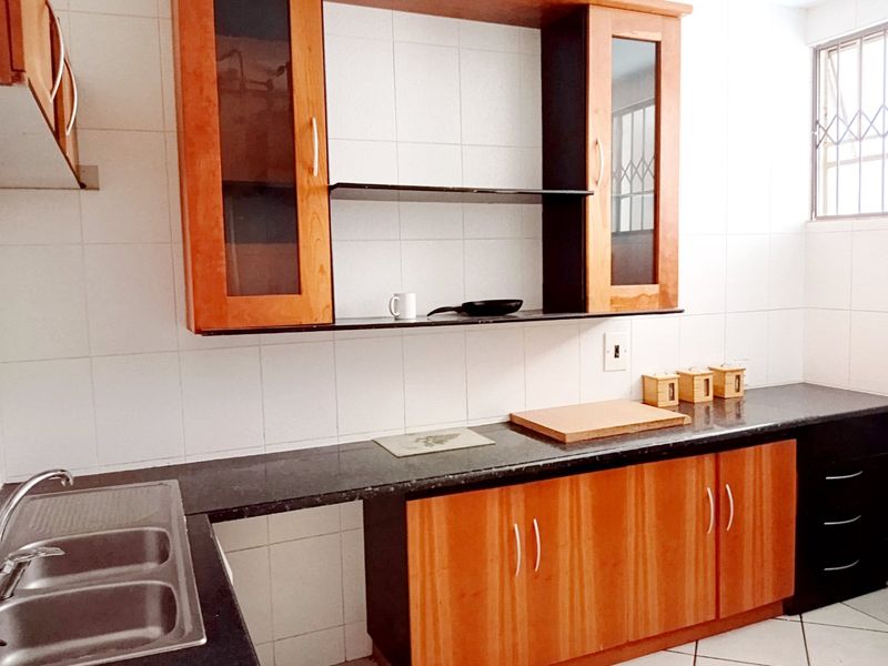 2 Bedroom 1 Bathroom Ground floor  Apartment With a Private Garden  - Photo 6