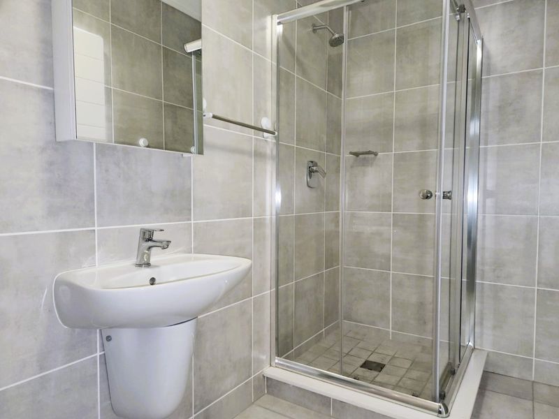 1 Bedroom Apartment For Sale in Green Park Lifestyle Estate - Photo 6