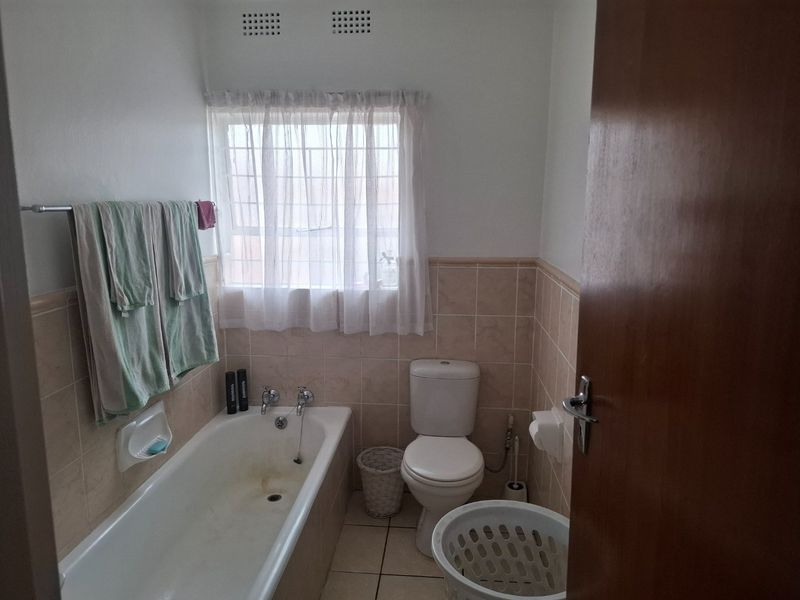 2 bedroom 2 bathroom town house. - Photo 9