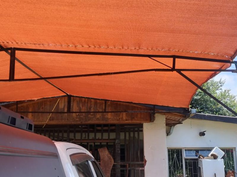 Solid family home with flat - Photo 10