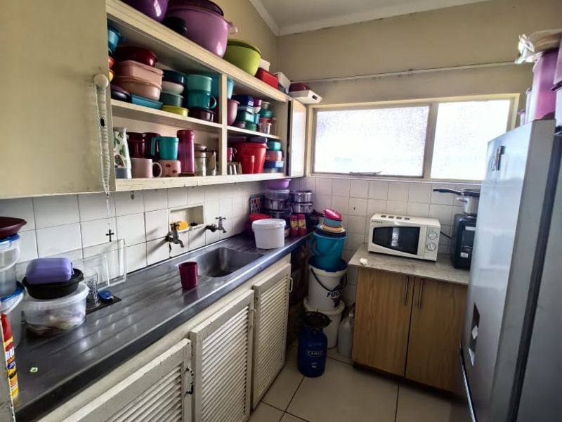 2 Bedrooms, 1 Bathroom Apartment For Sale In Umbilo, Durban - Photo 4