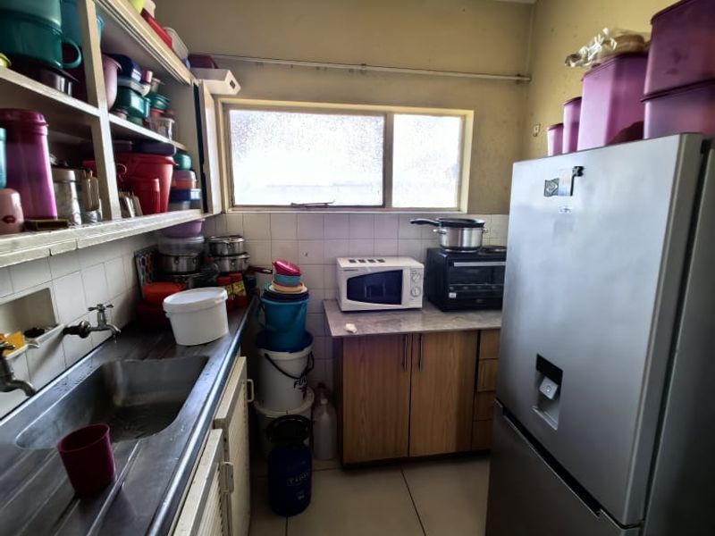 2 Bedrooms, 1 Bathroom Apartment For Sale In Umbilo, Durban - Photo 5