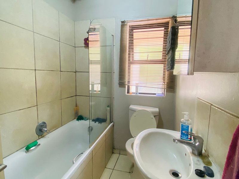 Priced to Go – Ground Floor Gem | Lakefield, Benoni | R530,000 - Photo 7