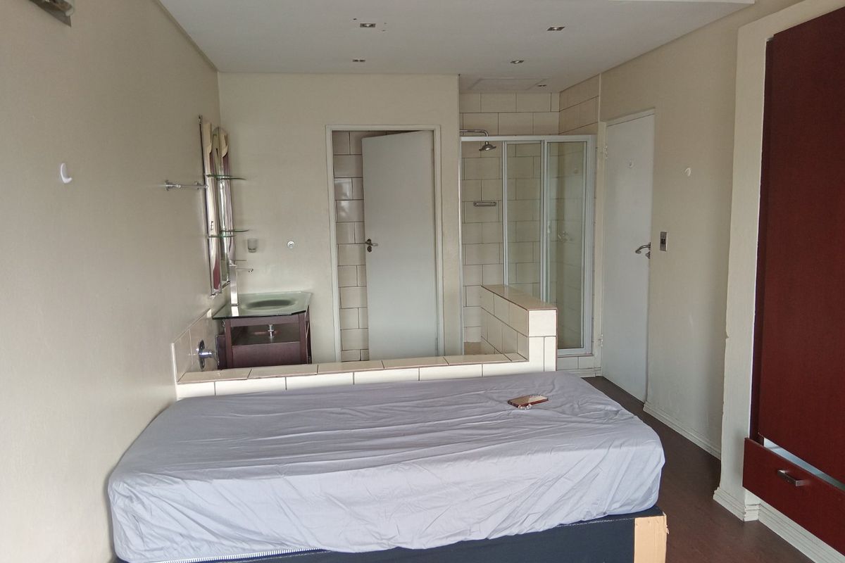 Modern Ensuite commune for Rental - Photo 4