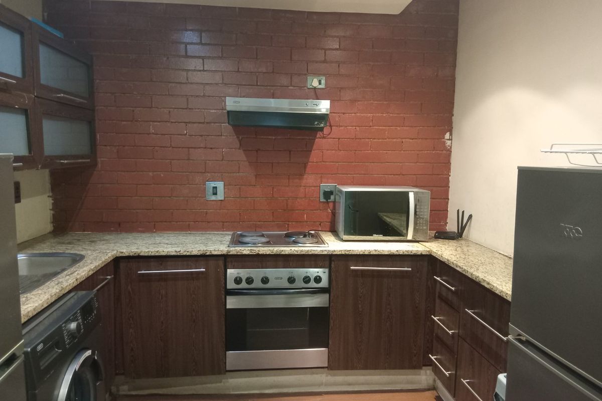 Well-Maintained  1 bedroom and 1 bathroom commune with Fully Furnished Shared Kitchen. - Photo 2