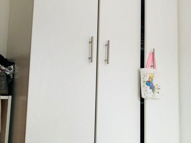 Modern 2 Bedroom Apartment for Sale - Photo 8