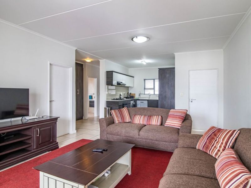 Spacious, Secure Living with Modern Finishes - Photo 3