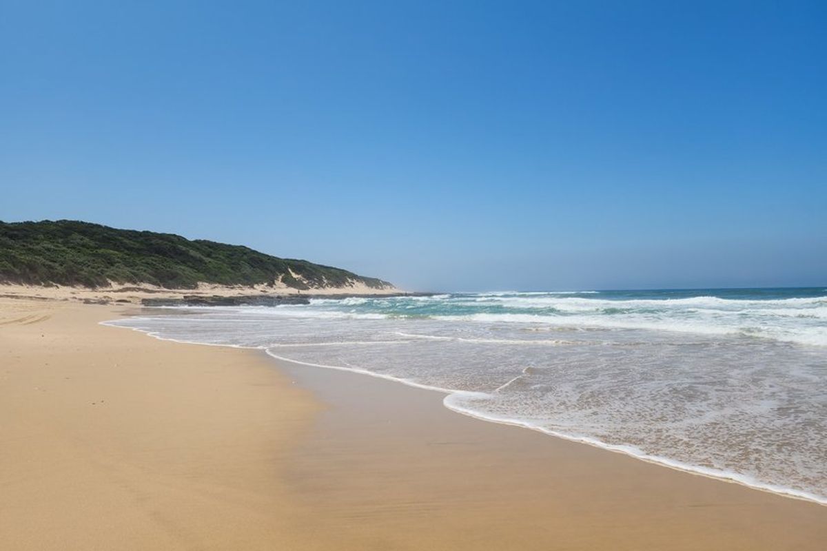 Available Immediately !! Kayser Beach Coastal Living at Its Finest  - Photo 2