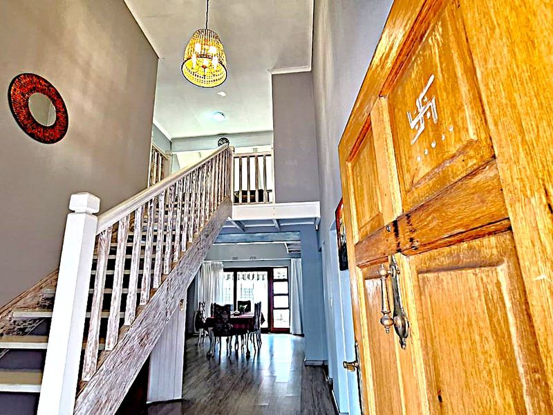 Cute 3 bed 2.5 bath Duplex for Sale at Kirmara Lodge in Bryanston  - Photo 2