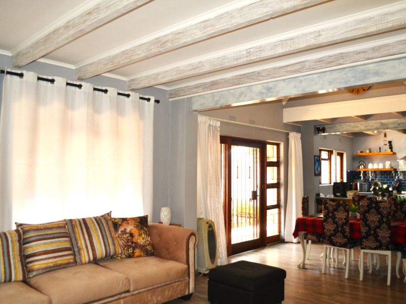 Cute 3 bed 2.5 bath Duplex for Sale at Kirmara Lodge in Bryanston  - Photo 10