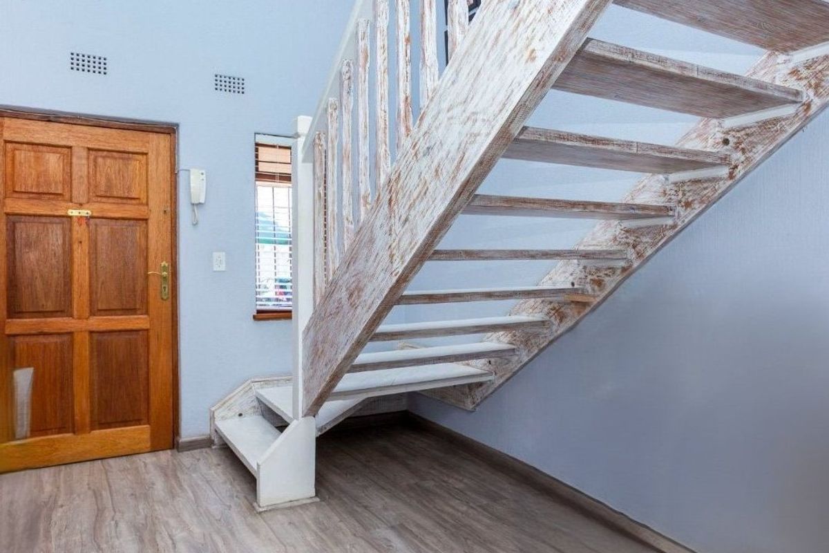 Cute 3 bed 2.5 bath Duplex for Sale at Kirmara Lodge in Bryanston  - Photo 3