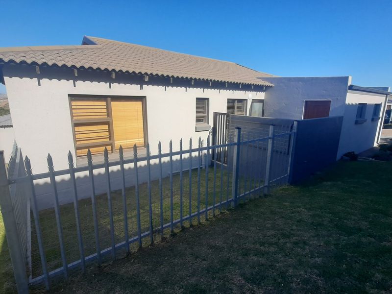 Close to Hartenbos Beach you will find this Secure Coastal Living, Ocean Views, Seemeeu Park Home!! - Photo 7