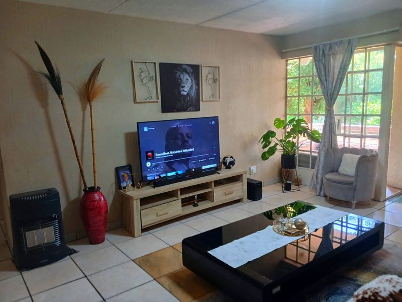 Stunning Ground floor Two Bedroom Apartment - Photo 10