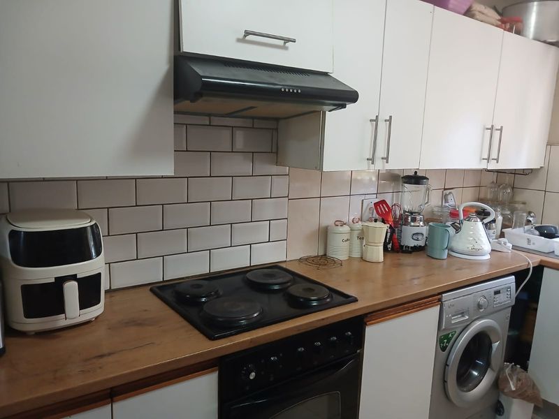 Stunning Ground floor Two Bedroom Apartment - Photo 6