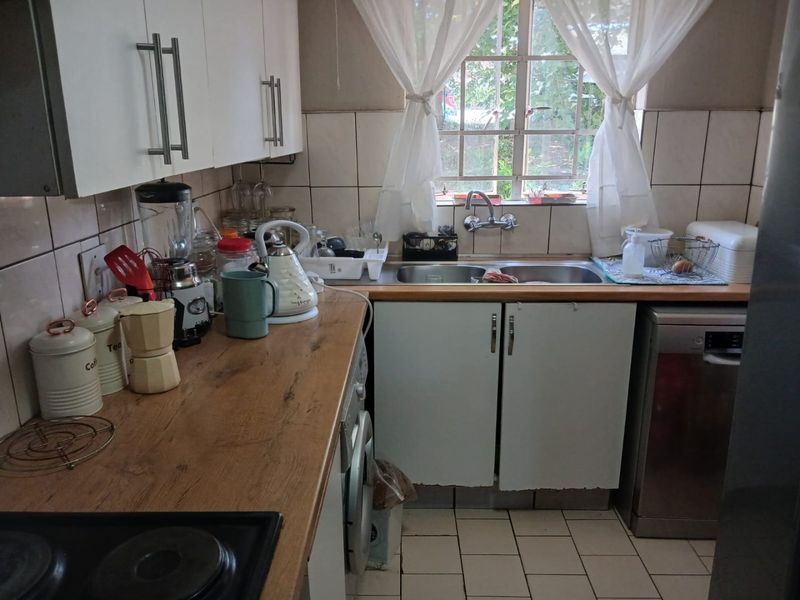 Stunning Ground floor Two Bedroom Apartment - Photo 5