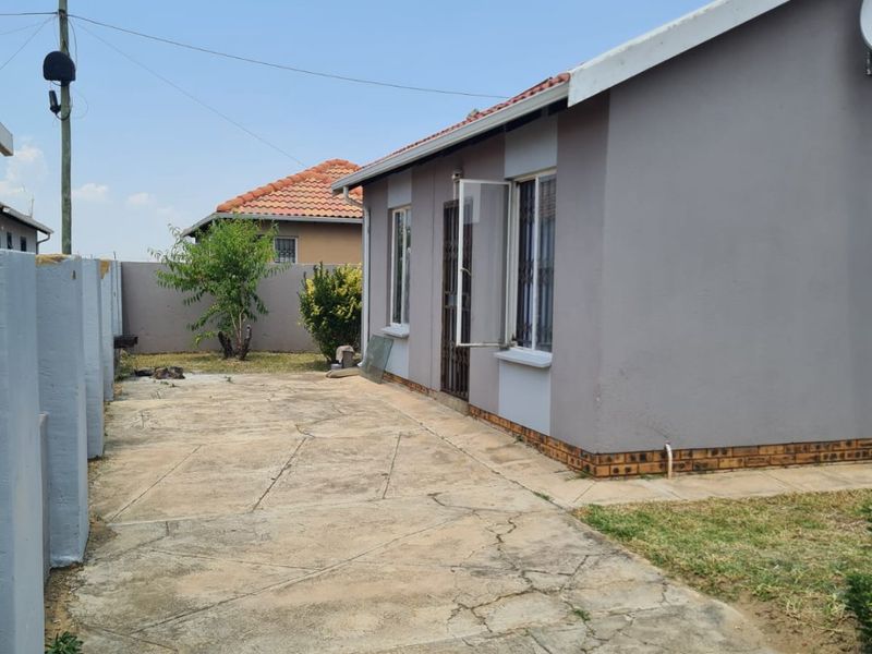 Two bedroom for sale at savanna city - Photo 4