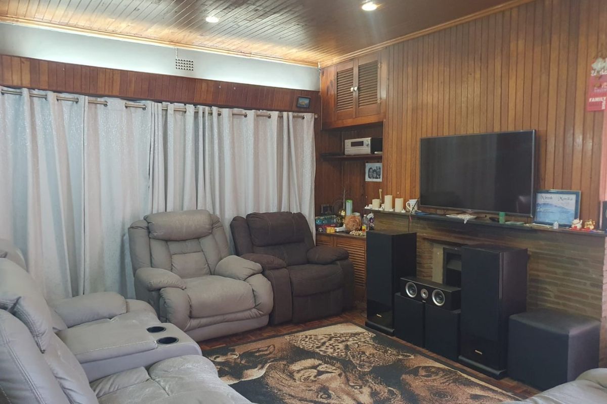 Spacious 4 bedroom house in Edenvale.  - Photo 3