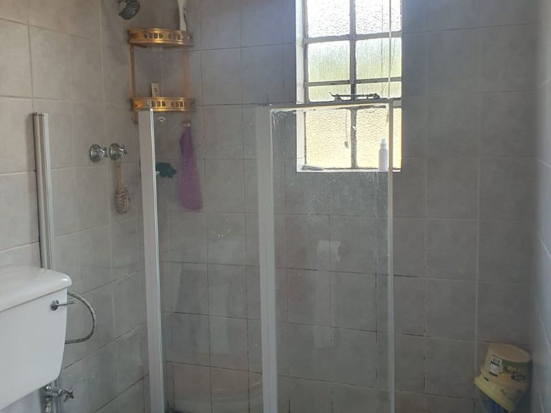 Spacious 4 bedroom house in Edenvale.  - Photo 10